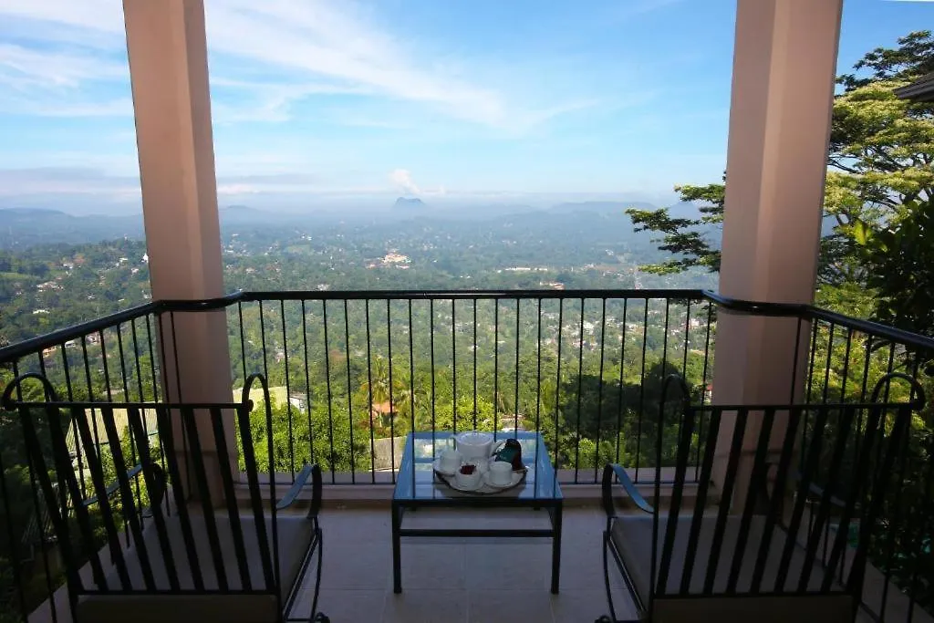 Randholee Resort&Spa Kandy 3*,